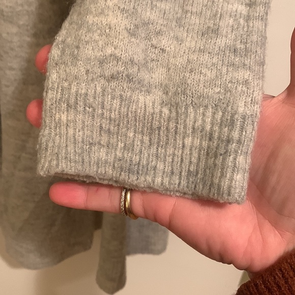 Old Navy Long Cardigan - Picture 4 of 4